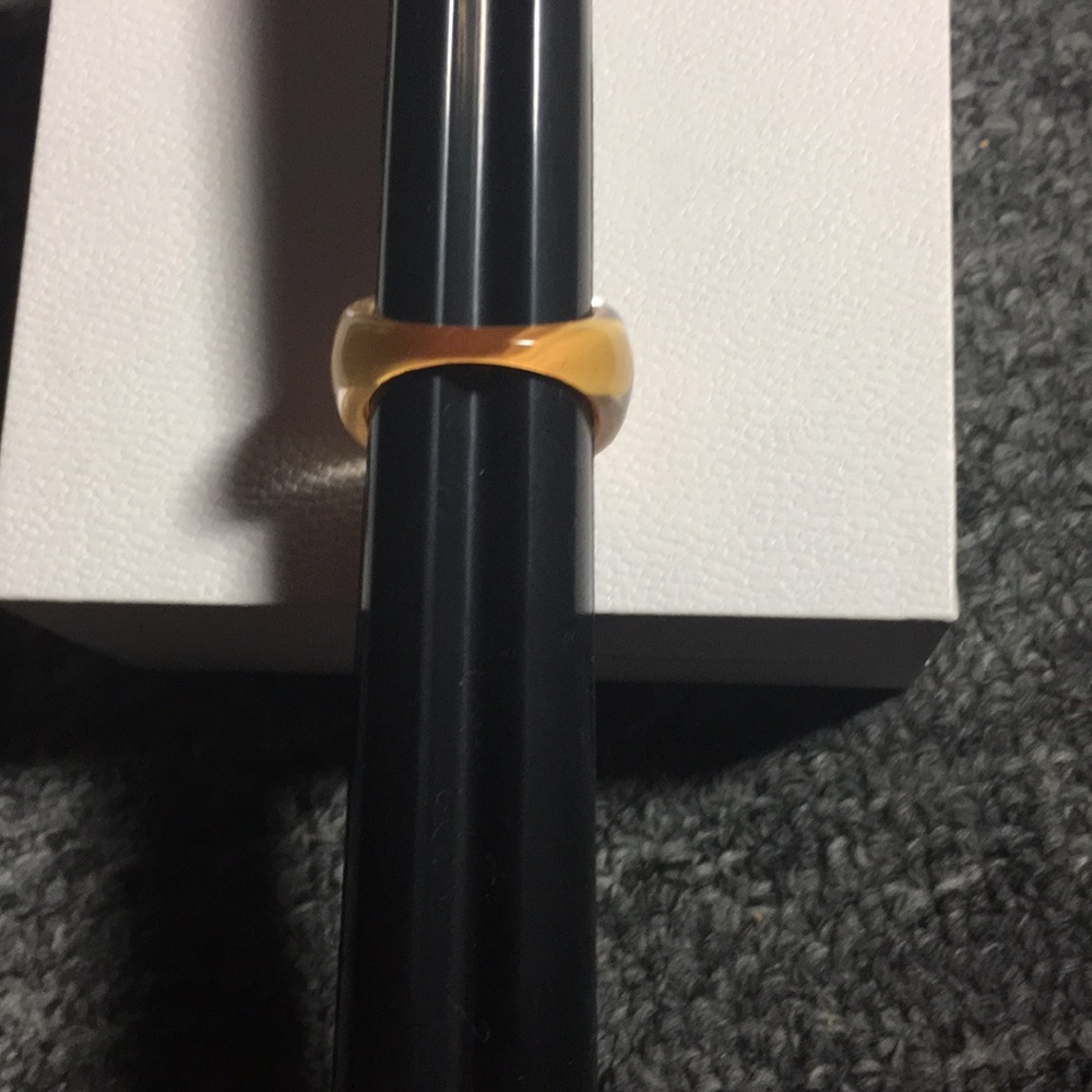 Ring - Picture 2 of 4